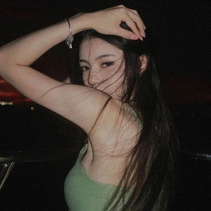 酒绿花红